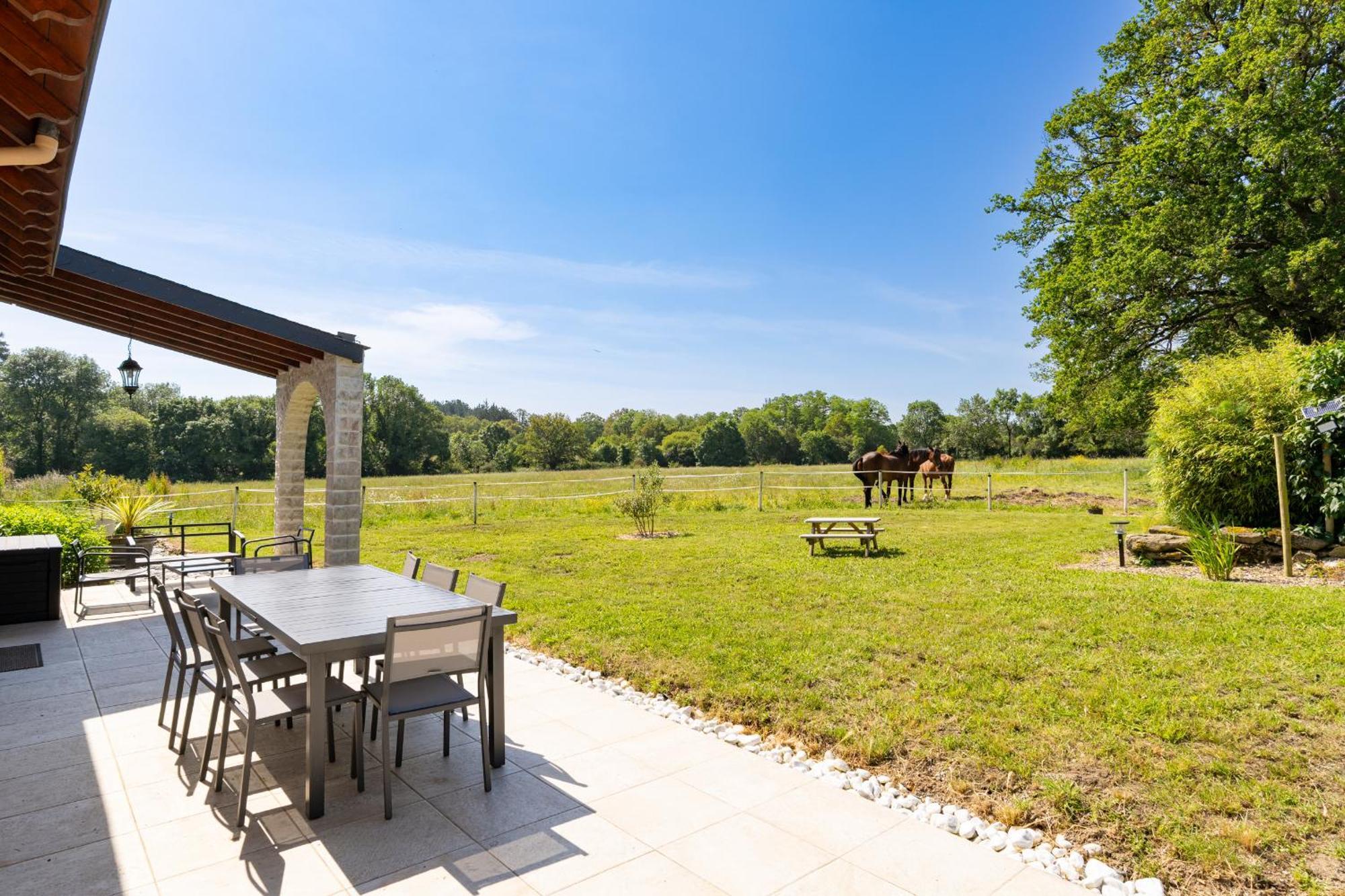 Vila Manoir De L'Aisnerie Le Pavillon Saint-Herblain Exteriér fotografie